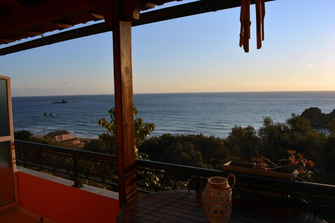 Papadatos Apts With Amazing View - 5Mins From The Beach Kontogialos Buitenkant foto