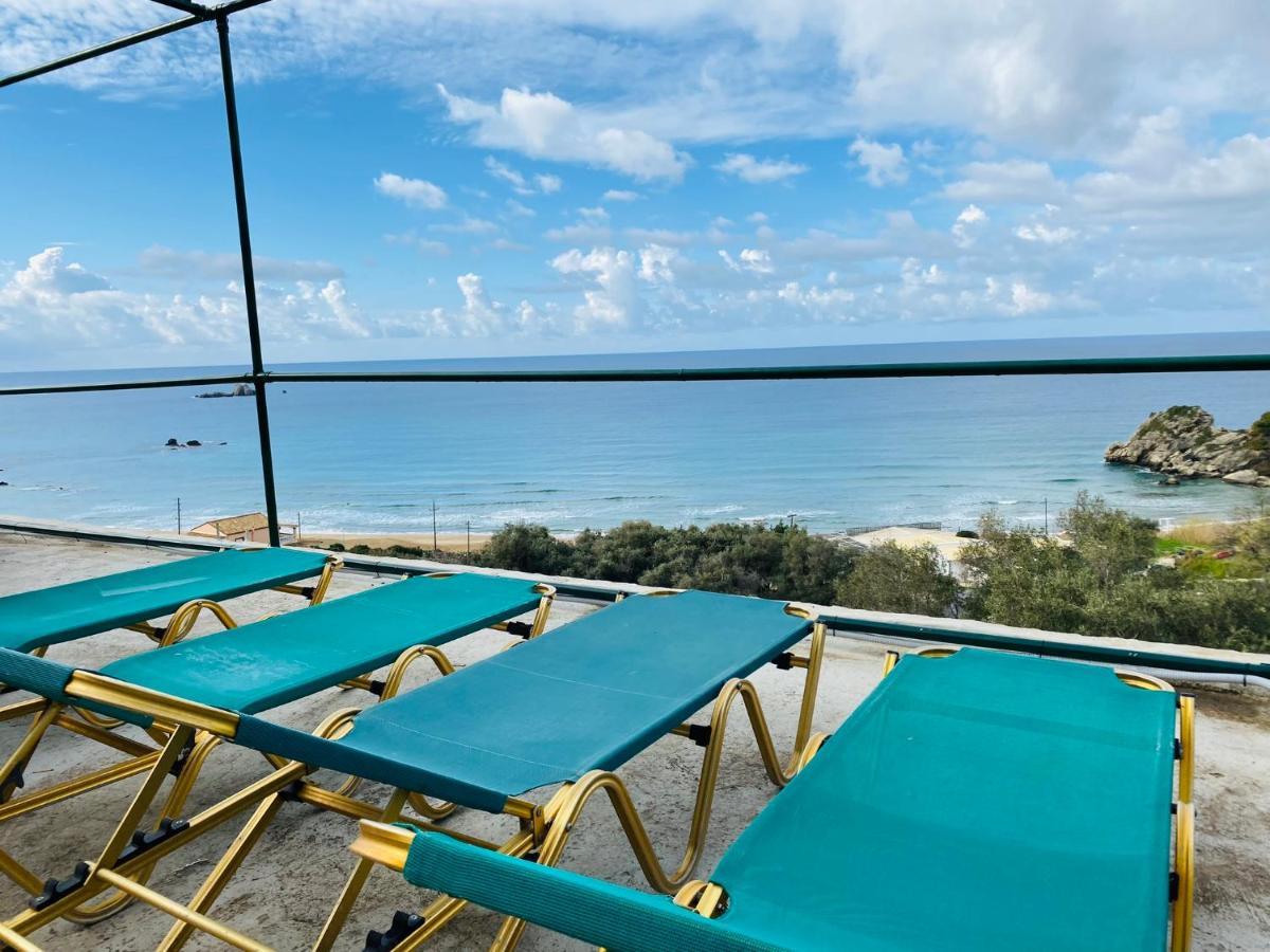 Papadatos Apts With Amazing View - 5Mins From The Beach Kontogialos Buitenkant foto
