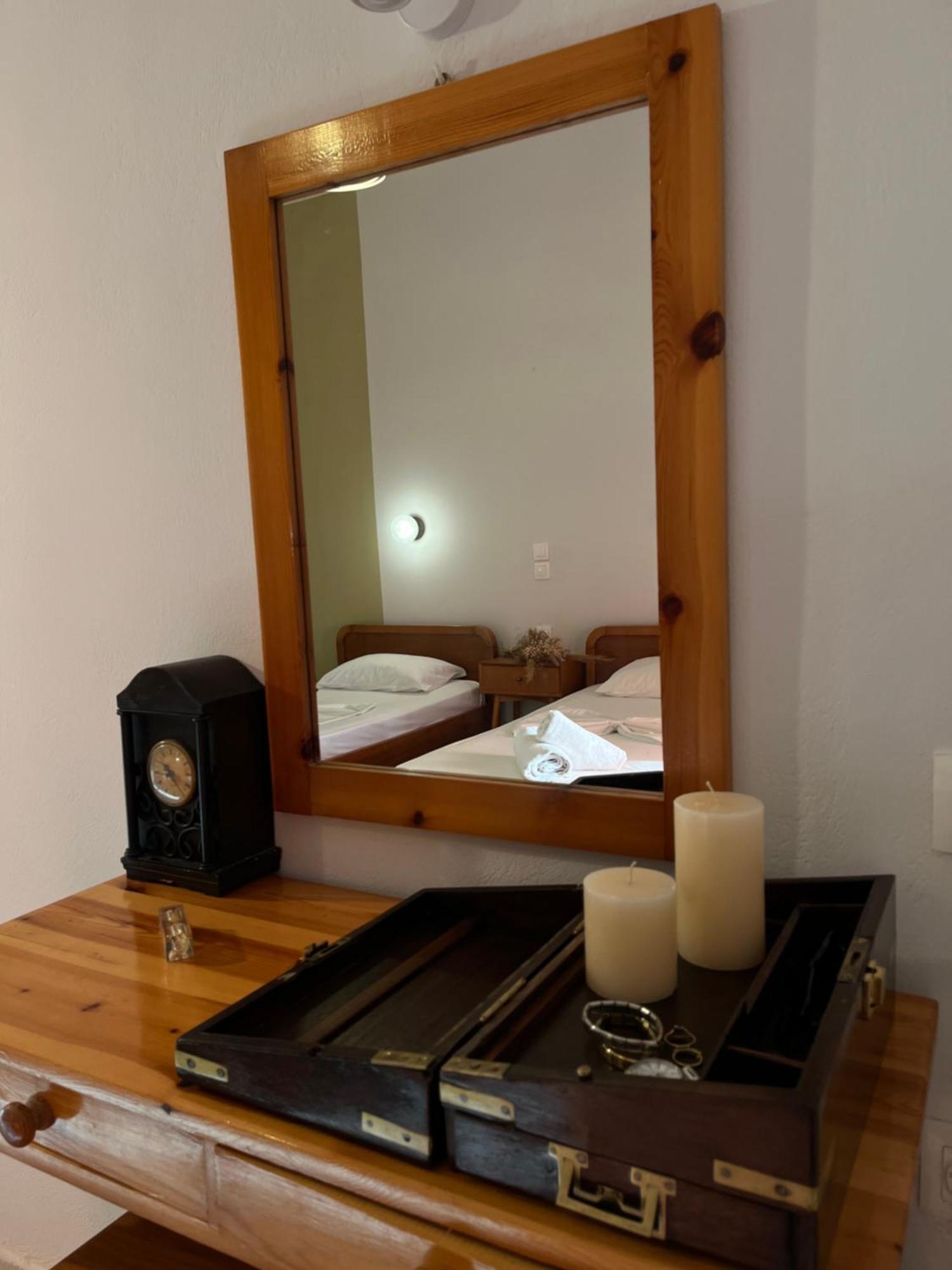 Papadatos Apts With Amazing View - 5Mins From The Beach Kontogialos Buitenkant foto