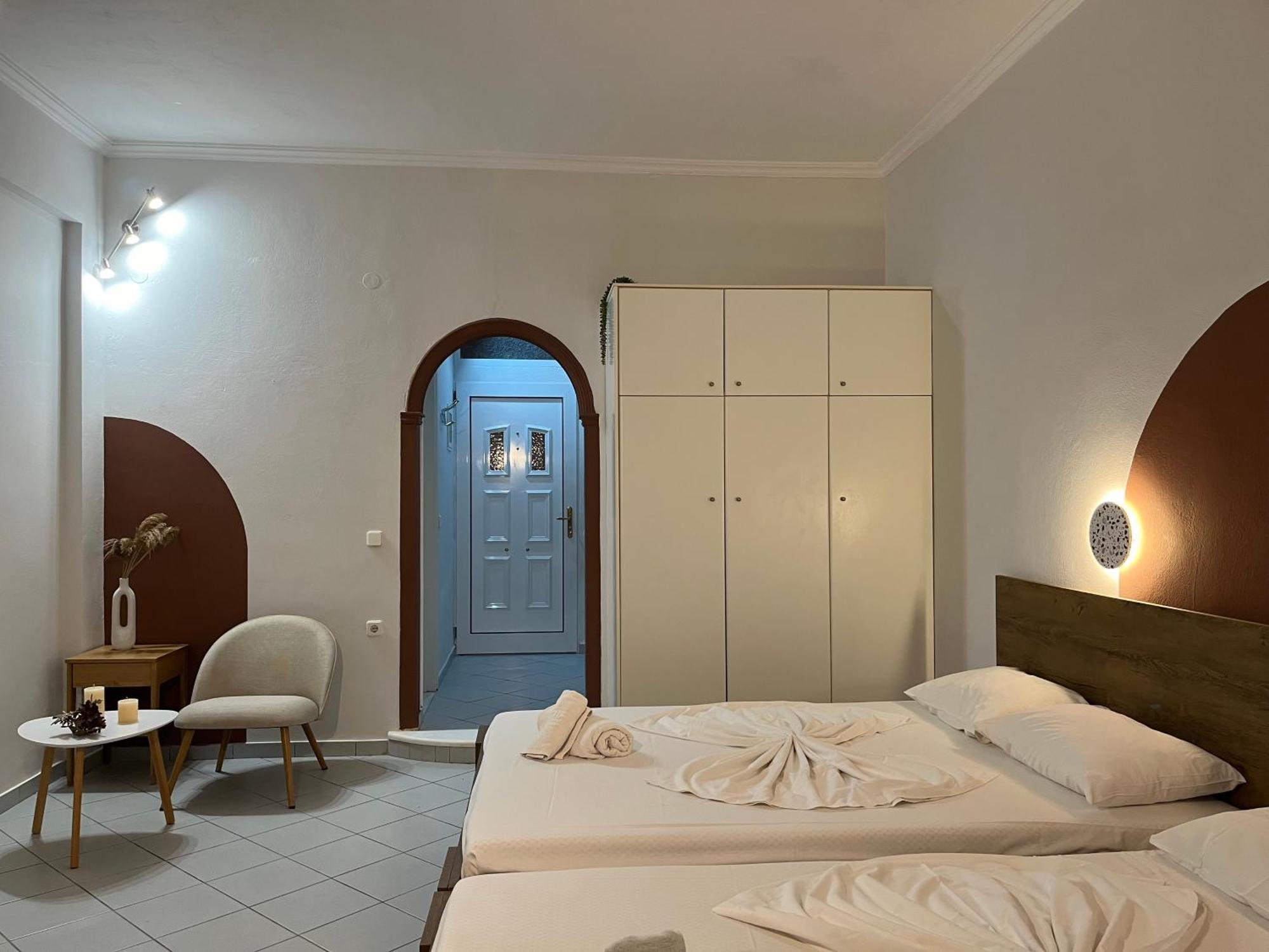 Papadatos Apts With Amazing View - 5Mins From The Beach Kontogialos Buitenkant foto